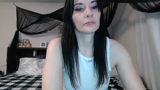 CrystalLakeXO online show from 07-24-26, 07:50