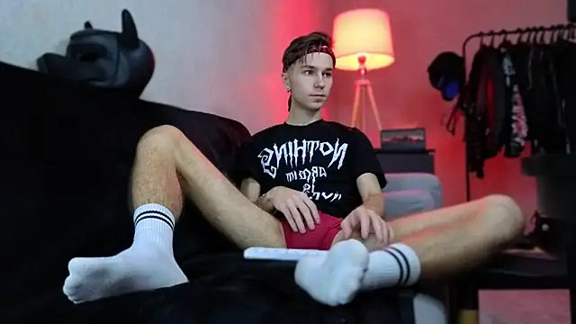 Snapshot of Joseph__Quinn chatting on 12-03-25, 05:37 Joseph Quinn online show from 12-03-25, 05:37