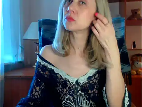 Tanya6547 online show from 03-12-26, 09:37