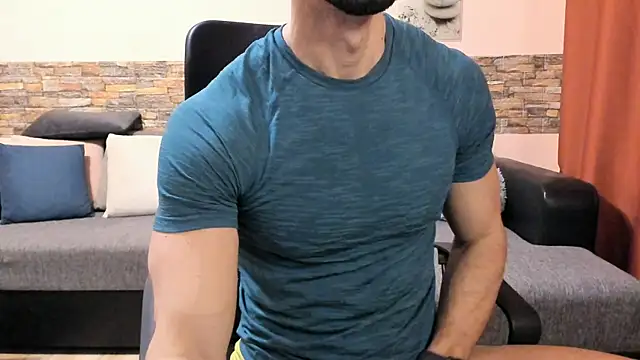 HotHunkTrainer online show from 12-14-25, 08:52