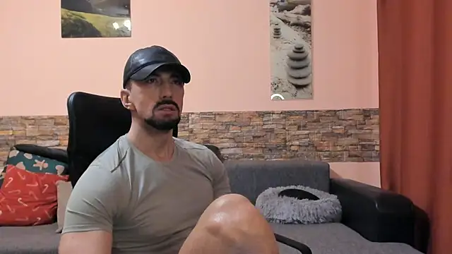 HotHunkTrainer online show from 02-22-26, 09:19