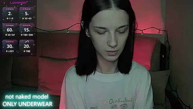 Snapshot of Miya_Dream_UKR chatting on 12-22-24, 08:58 Miya Dream UKR online show from 12-22-24, 08:58