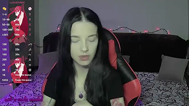 Snapshot of Miya_Dream_UKR chatting on 01-17-26, 06:44 Miya Dream UKR online show from 01-17-26, 06:44