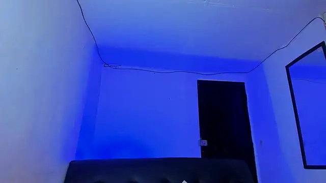 Snapshot of emperatrizhotwolf chatting on 03-11-25, 08:30 emperatrizhotwolf online show from 03-11-25, 08:30