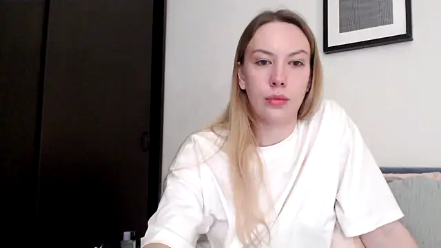 Snapshot of Scarlettford chatting on 11-01-25, 04:31 Scarlettford online show from 11-01-25, 04:31