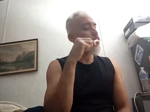 Xoc8  online show from 10-06-25, 04:32