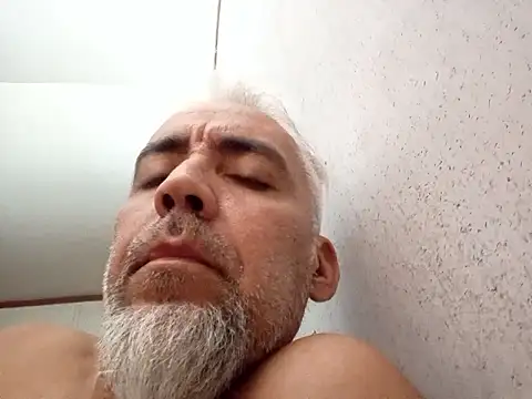 Xoc8  online show from 10-07-25, 05:04