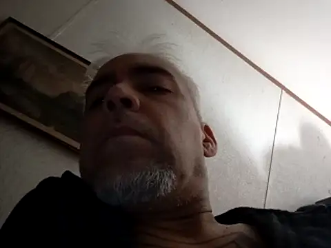 Xoc8  online show from 11-05-25, 06:52