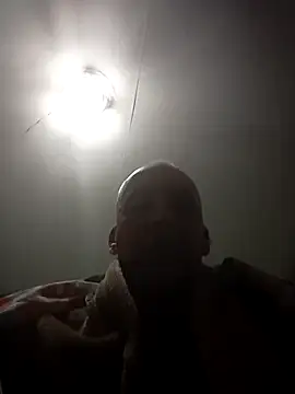 Xoc8  online show from 11-19-25, 03:23