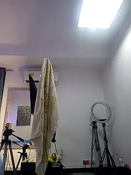 AnthonelaDuque online show from 02-19-25, 11:38