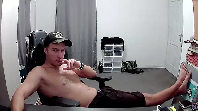 PKrisztian online show from 09-17-25, 05:25