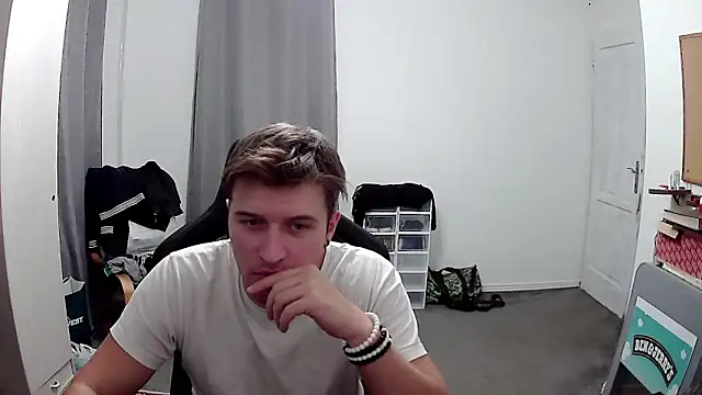 PKrisztian online show from 09-18-25, 06:43