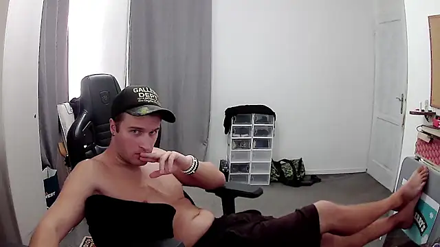 PKrisztian online show from 09-29-25, 06:46