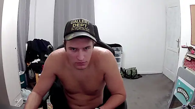 PKrisztian online show from 10-19-25, 09:37