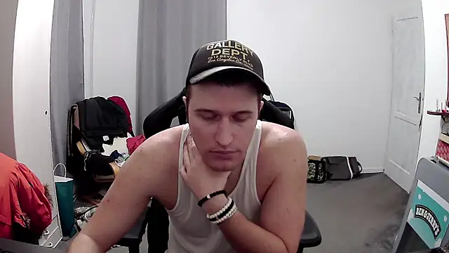 PKrisztian online show from 04-22-26, 06:42