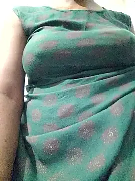 rituporna2004 online show from 04-20-26, 06:16