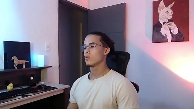 Snapshot of alejo_x3 chatting on 12-27-24, 11:21 alejo x3 online show from 12-27-24, 11:21