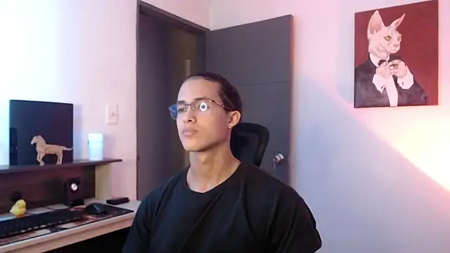 Snapshot of alejo_x3 chatting on 01-14-25, 02:19 alejo x3 online show from 01-14-25, 02:19