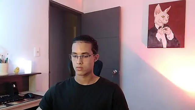 Snapshot of alejo_x3 chatting on 02-13-25, 01:19 alejo x3 online show from 02-13-25, 01:19