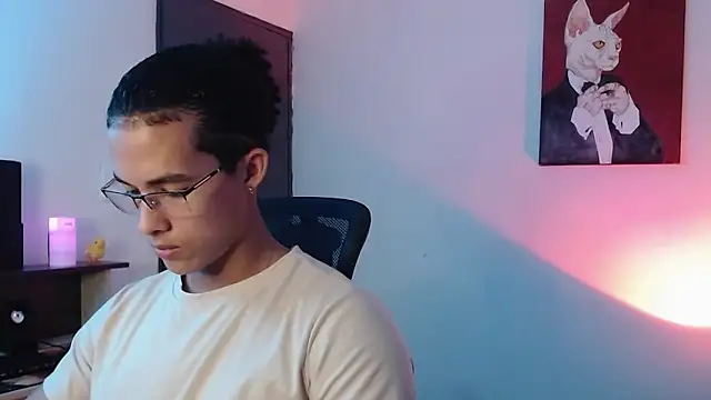 Snapshot of alejo_x3 chatting on 02-27-25, 07:34 alejo x3 online show from 02-27-25, 07:34