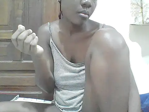 Ebony Sweetcandy online show from 04-11-26, 07:07