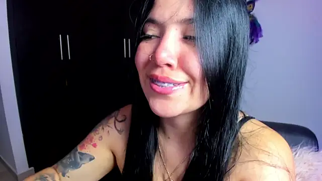 AilynRed online show from 01-09-25, 04:08