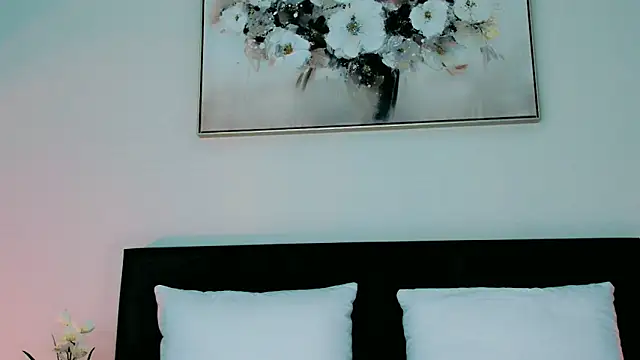 oh-my-mia online show from 10-04-25, 09:51