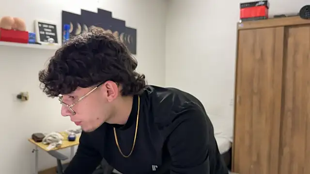 Snapshot of Kisan_Smith chatting on 11-07-25, 02:00 Kisan Smith online show from 11-07-25, 02:00