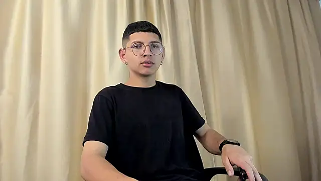 a lejandro 0 8 online show from 01-18-25, 10:39