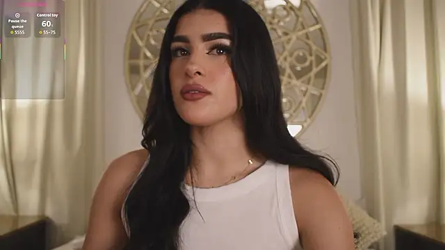 Snapshot of Antonellaparis_ chatting on 02-17-26, 03:03 Antonellaparis online show from 02-17-26, 03:03