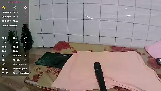 Snapshot of Stumpy_Governor chatting on 10-02-25, 04:52 Stumpy Governor online show from 10-02-25, 04:52