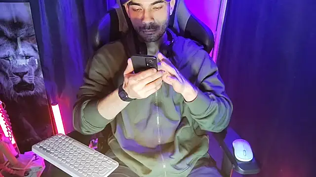 sexyboycolombi4 online show from 01-25-25, 11:34