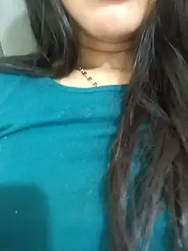 Snapshot of Noraa5 chatting on 02-22-25, 06:28 Noraa5 online show from 02-22-25, 06:28