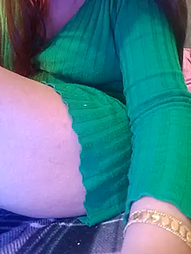 Snapshot of Noraa5 chatting on 12-21-25, 09:11 Noraa5 online show from 12-21-25, 09:11