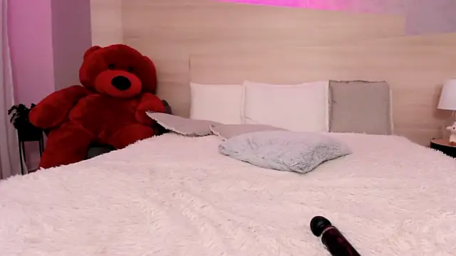 FoxxyClarise online show from 01-27-25, 01:19