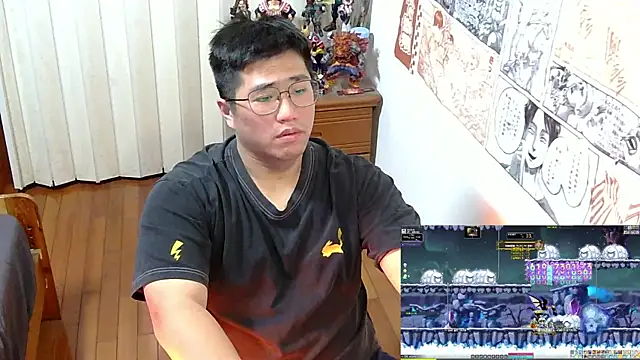 Snapshot of tfx954 chatting on 12-15-25, 05:17 tfx954 online show from 12-15-25, 05:17