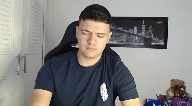 Plug Control online show from 12-31-24, 04:04