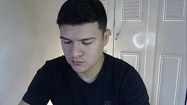 Plug Control online show from 09-30-25, 07:19