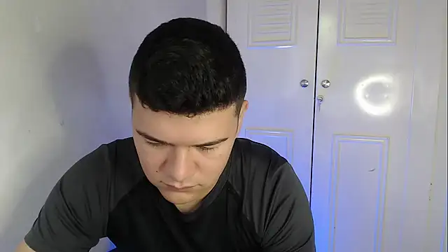 Plug Control online show from 10-16-25, 02:07