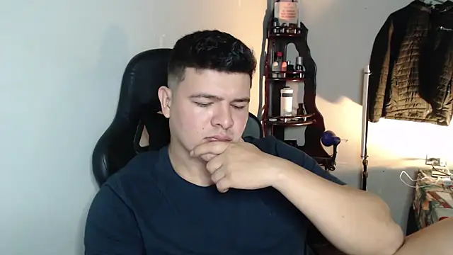 Snapshot of Plug_Control chatting on 02-27-26, 04:01 Plug Control online show from 02-27-26, 04:01