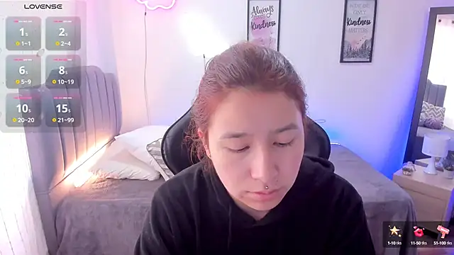 Amy joones online show from 02-28-25, 01:36