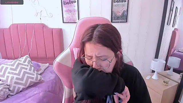 Amy joones online show from 01-07-26, 01:02