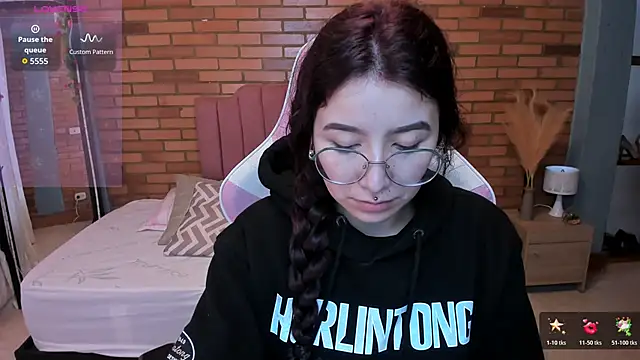 Amy joones online show from 06-06-26, 11:26