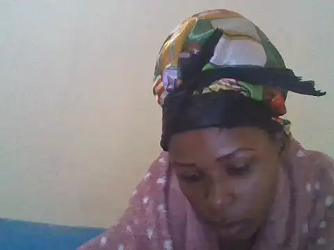 Snapshot of CharlotteDee chatting on 10-19-25, 06:08 CharlotteDee online show from 10-19-25, 06:08