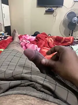 Snapshot of bostercock chatting on 02-14-26, 08:55 bostercock online show from 02-14-26, 08:55