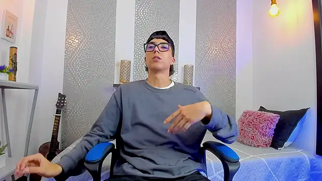 Nikolay Gregori online show from 02-04-25, 10:32