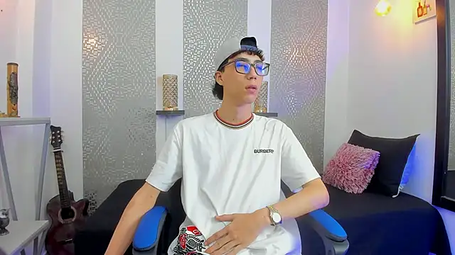 Nikolay Gregori online show from 02-26-25, 04:03