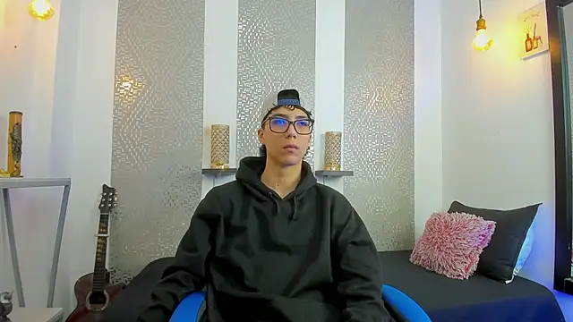 Nikolay Gregori online show from 02-27-25, 03:58