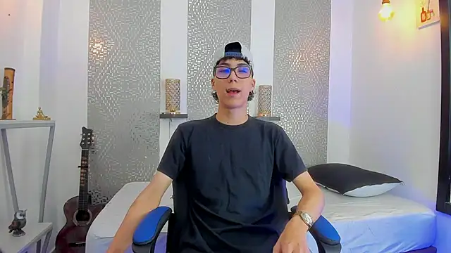 Nikolay Gregori online show from 03-13-25, 04:05