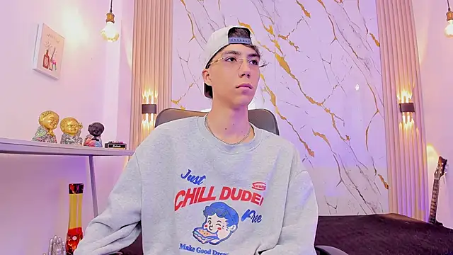 Nikolay Gregori online show from 02-12-26, 03:56